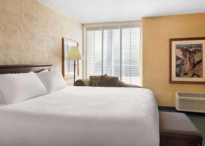 Ramada By Wyndham Hotel 3*