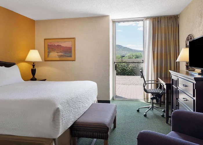 Ramada By Wyndham Hotel Tucson