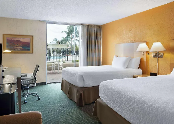 Hotel Ramada By Wyndham 3*