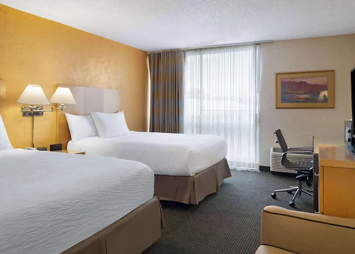 Ramada By Wyndham Hotel Tucson