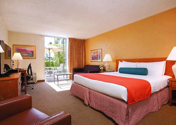 Ramada By Wyndham 3*