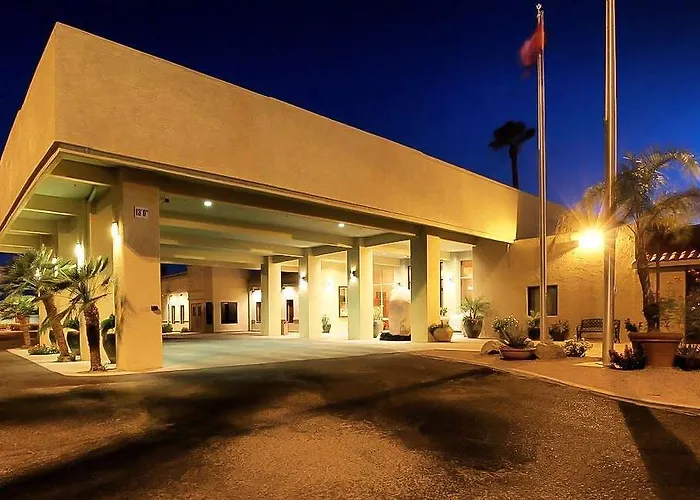 Hotel Ramada By Wyndham Tucson