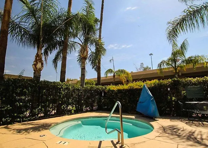 Ramada By Wyndham