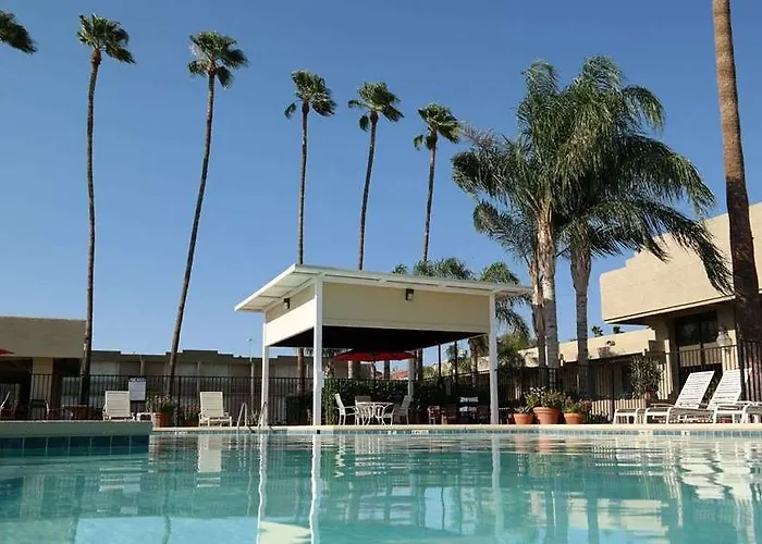 Hotel Ramada By Wyndham 3*